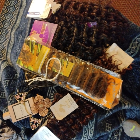 Hair extensions - Picture 17 of 17